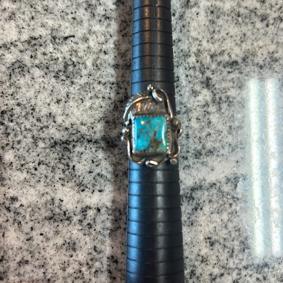 Genuine Turquoise Ring - Picture 1 of 3